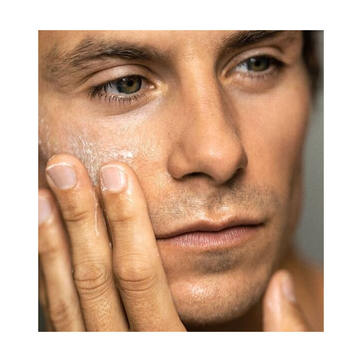 CBD Face Cleansing Gel - Weedy.fr
