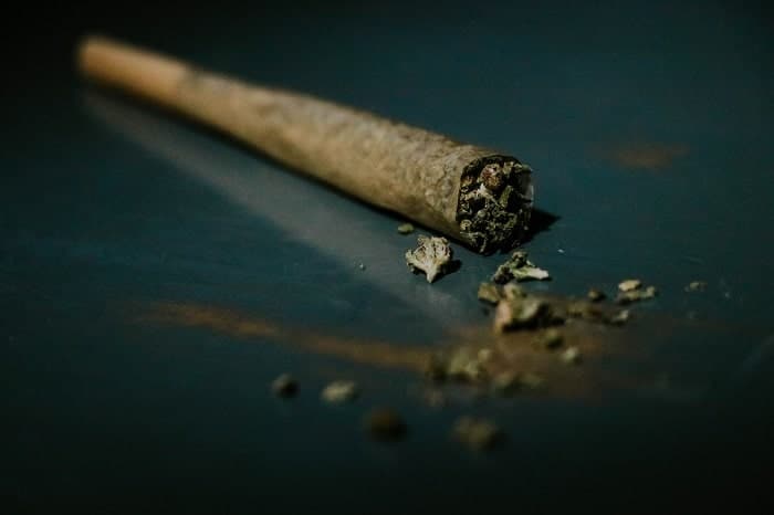 Wie kann man mit dem Rauchen von Cannabis aufhören? Die CBD-Alternative