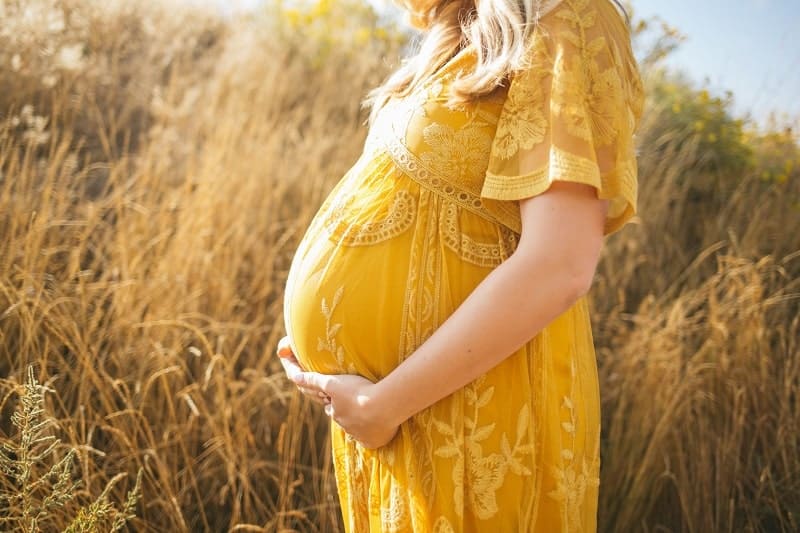 Le CBD est-il un moyen naturel d’accompagner la grossesse ou au contraire à éviter ?