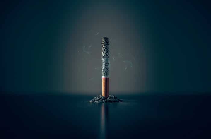 Zigarette und Stress min